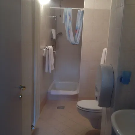 In Riva Al 게스트하우스 3*