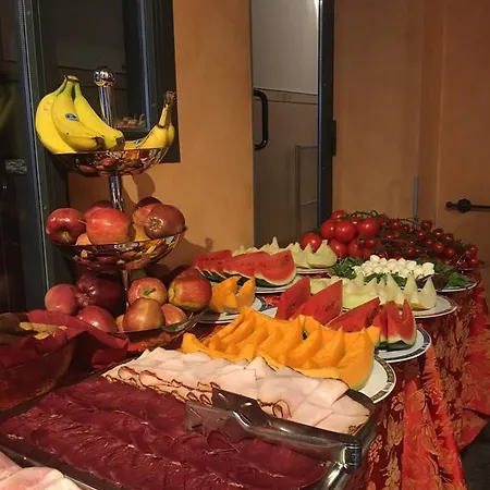 In Riva Al ゲストハウス コモ