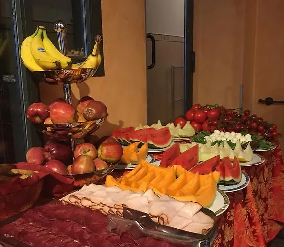 In Riva Al Pensionat Como